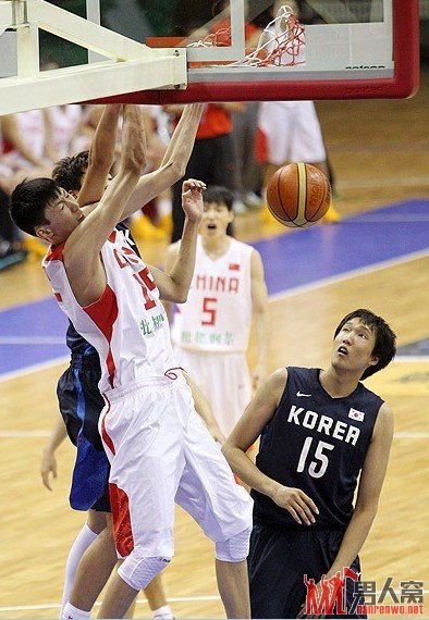 亚青赛:最后绝杀大逆转 国青93-91韩国夺冠
