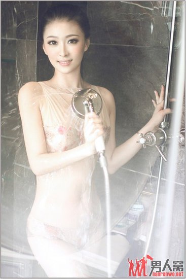 王思乔美艳写真