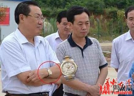 ����������������ֱ�����Ƭ