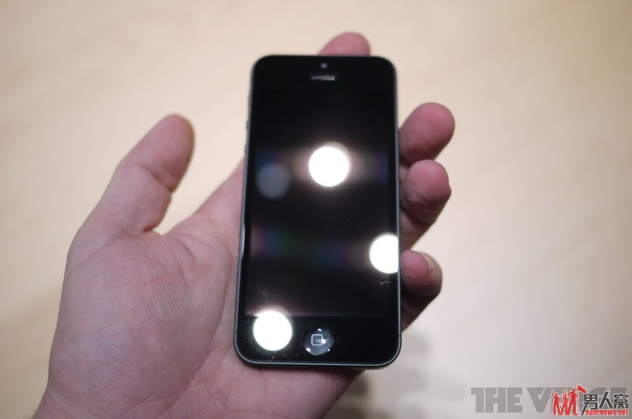 ƻiPhone 5ͼ ָиΪɫ