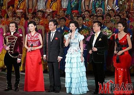 董卿、周涛同台照