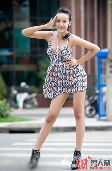 Խϴ--Hoang Bao Tran Le