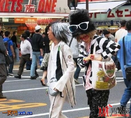 街头极品男笑死你不偿命哦
