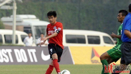 2012赛季中超联赛：辽宁4-0杭州 没有观众的比赛