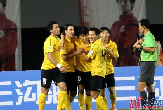 足协杯：恒大3-2淘汰辽宁队 与贵州会师决赛