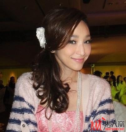 吴佩慈中美混血
