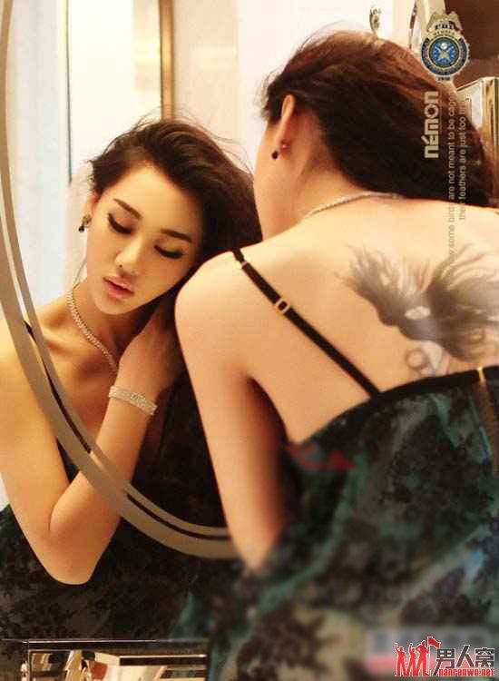 豪乳车模足球宝贝金美辛后台换装任人摆布