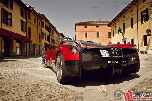 ռɱ ֮Huayra