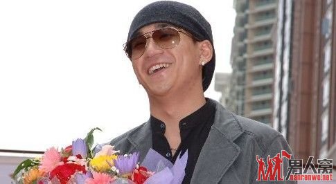 张国立之子张默最“坑爹”