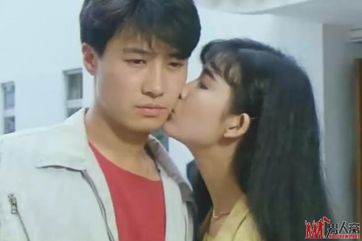 周慧敏亲吻黎明