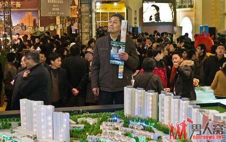 揭秘中国房地产市场25大惊天谎言