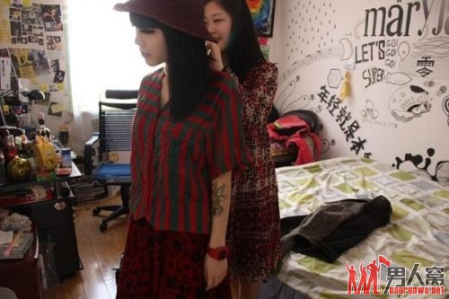 吴莫愁出名前惊悚雷人私密生活照被曝光