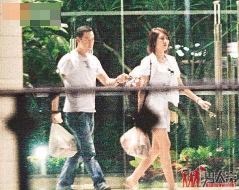  陈敏之遭男友当街痛骂 