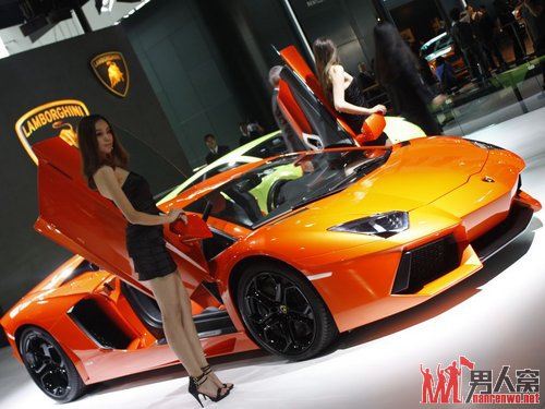 չϵAventador LP700-4