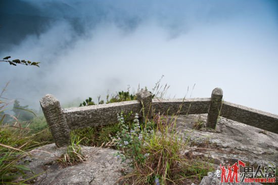 国内最独特的高山景观 俯视苍茫大地