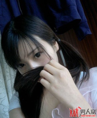 “晒沟MM”被人肉真实身份揭秘 原名叫做童小芯