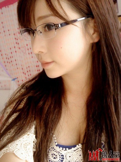 “晒沟MM”被人肉真实身份揭秘 原名叫做童小芯