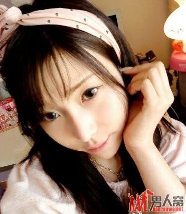 “晒沟MM”被人肉真实身份揭秘 原名叫做童小芯