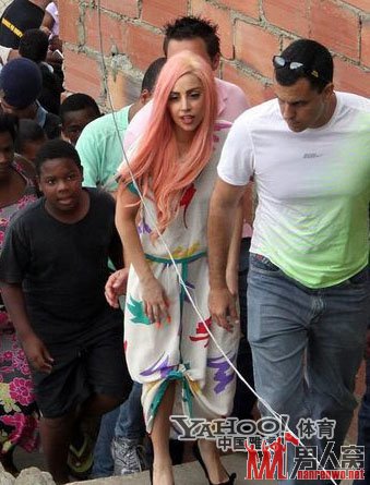LadyGagaӵս۴Ը