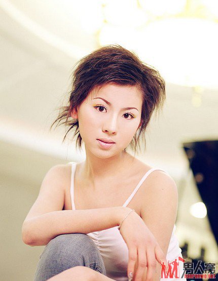 男人泡妞必修课程：短信追女孩子