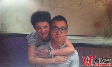 童星金铭绯闻男友安玉刚曝光 微博传亲密合照秀恩爱