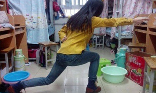 “航母版style”引发众多网友争先模仿