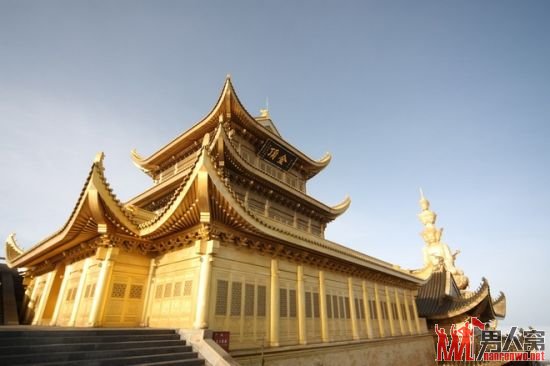 冬天北国的大雪上体验滑雪乐趣 知名滑雪胜地推荐