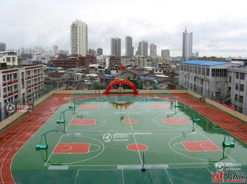 福建莆田南门学校新建3000万空中操场