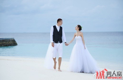 孙悦和陈露已登记结婚 妻子陈露是典型富二代