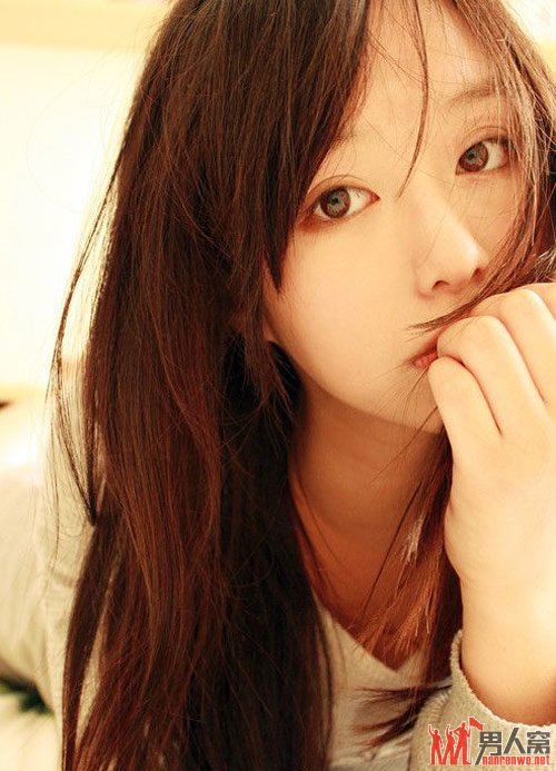 幸福请了假，漂流在何方；若不曾迷茫，又何来悲伤？