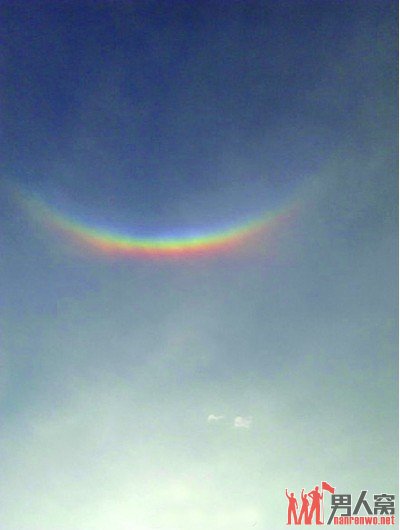 上海江苏等地惊现3个太阳 专家称幻日与世界末日无关