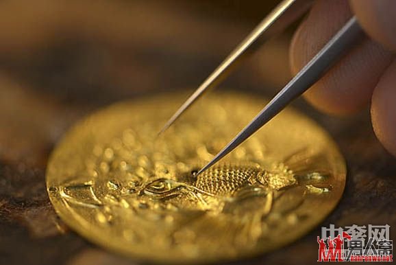 卡地亚金饰工艺腕表：古老工艺 动人心魄