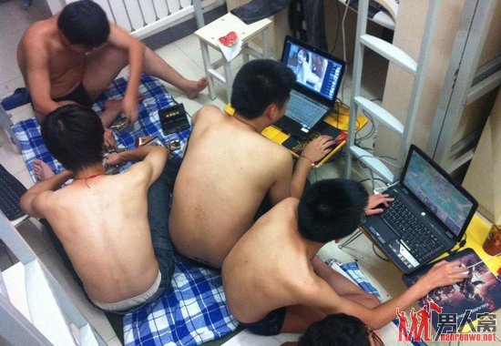 宅男们的聚会