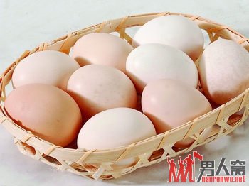 健康警惕：8种食物不能喝鸡蛋一起吃 会伤身丧命