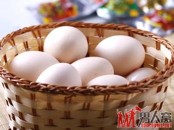 健康警惕：8种食物不能喝鸡蛋一起吃 会伤身丧命