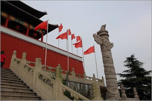 中国第一村华西村之旅：山寨遍地尽显奢华