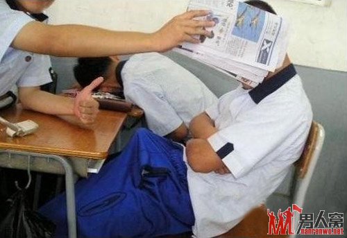 我挡住脸了，亮点自己找啊。