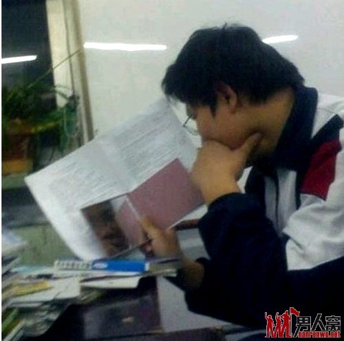照一次便帅一分的屌丝