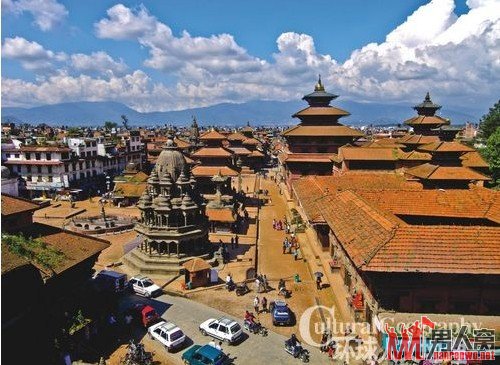 尼泊尔巴德岗：神比人多的净地 风格各异的寺庙