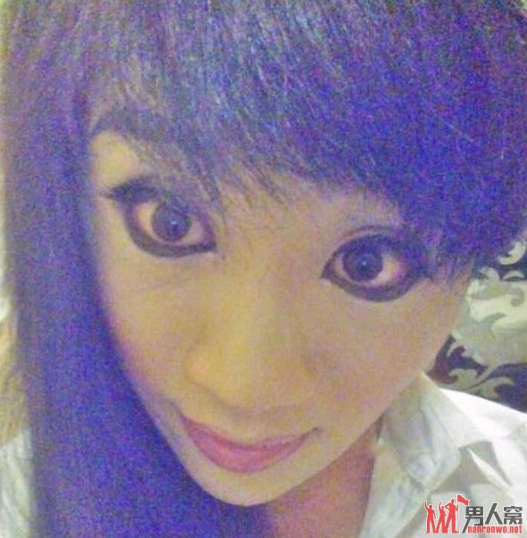 网友微信摇到的人妖