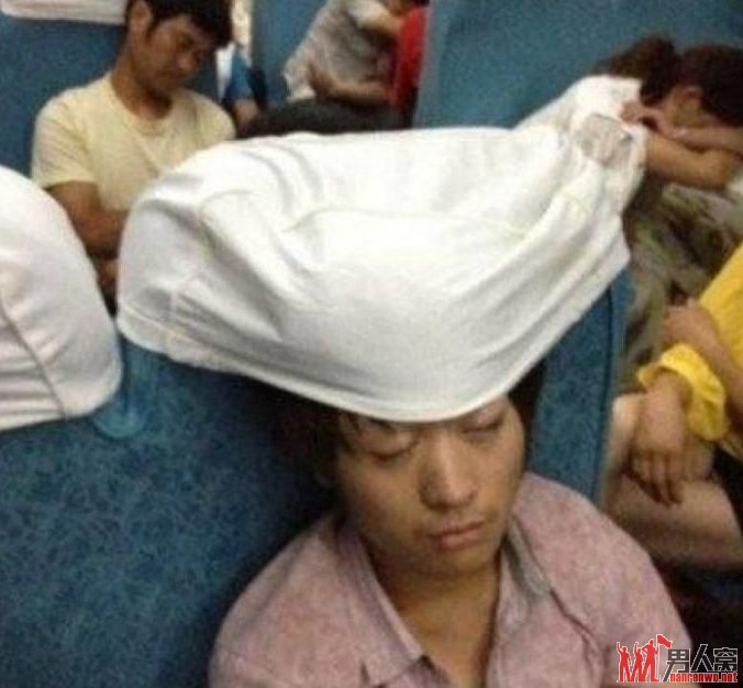 春运火车上的销魂睡姿