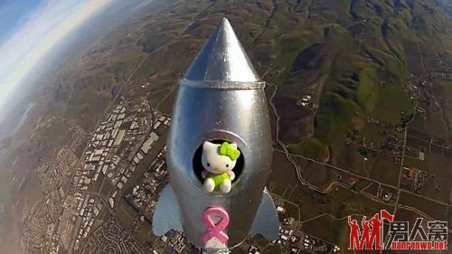 12岁女孩“载猫火箭”将一个“Hello Kitty”送上太空