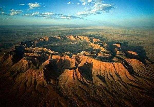 盘点世界上十个最大的陨石坑【组图】