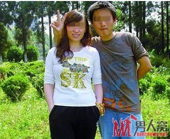 女教师与高二男生热恋被解职 两情相悦老师错了吗？