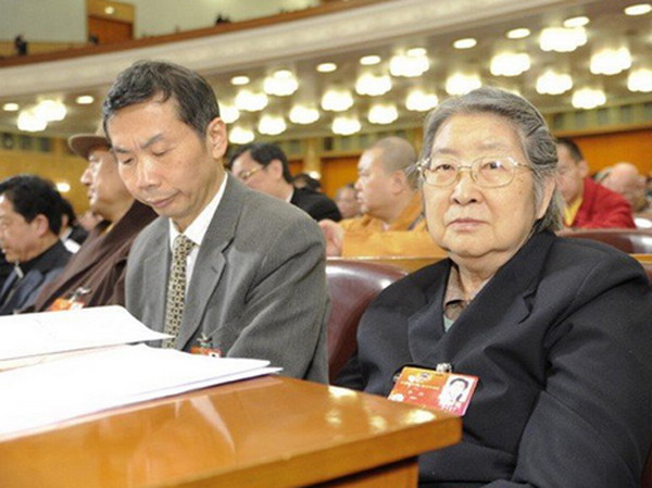 毛泽东之女李敏：非常朴素 贤惠温柔