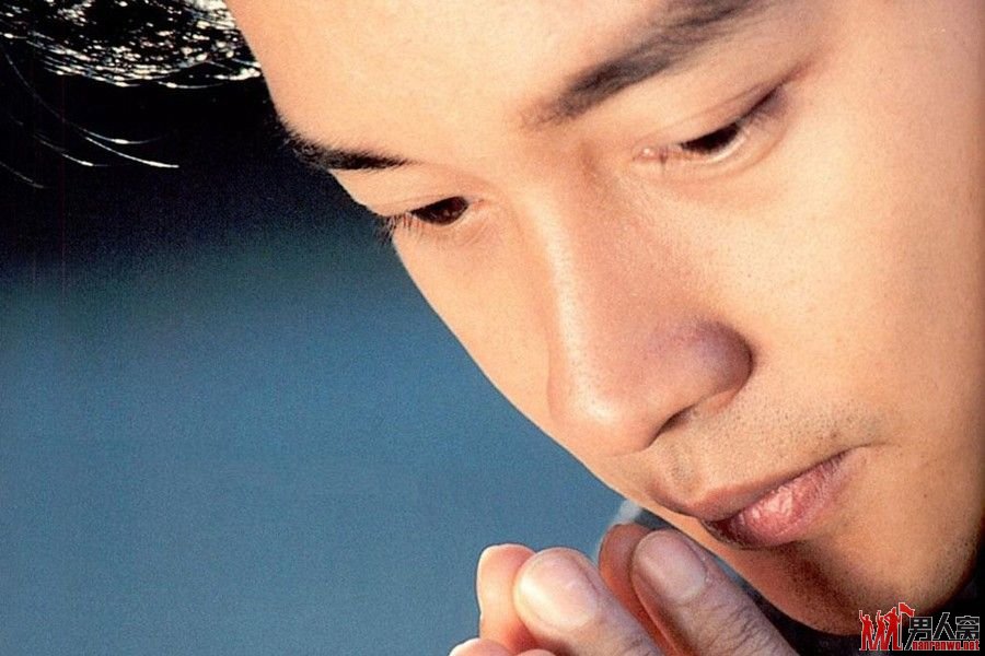 张国荣惊世信息将于演唱会上公布