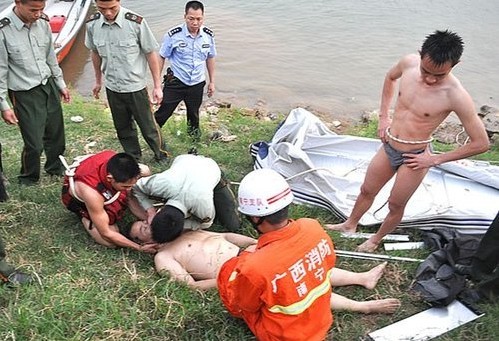 南宁一男子鱼竿被“大鱼”拖进江 跳江追鱼溺水身亡