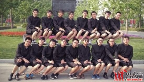 又是一年毕业季 你的毕业照够新意吗