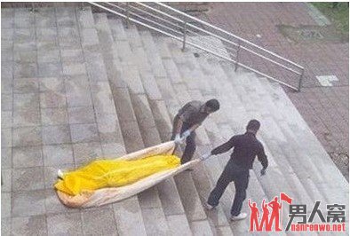 南航腐尸案续：法医称是“色情自虐”而死