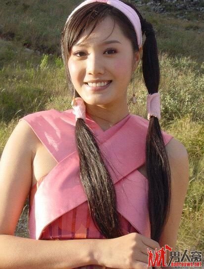 张艺谋二婚妻子陈婷曝光 二人已育两子一女